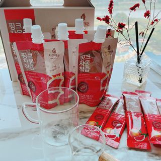 자연에온 핑크 자몽 착즙 100mL 10개입 1BOX +가 득담은 자몽 콜라겐 젤리스틱 1BOX — 5점을 준 리뷰어가 2021년 6월 올린 사용 사진