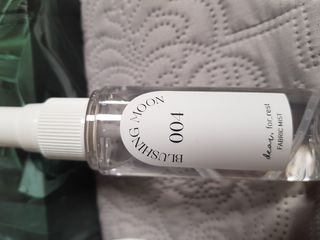 디어포레스트 [5개세트] 숲속의 하루 패브릭미스트 (섬유향수/ 룸스프레이) 50ml 5개 — 5점을 준 리뷰어가 2022년 8월 올린 사용 사진
