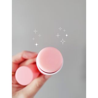 스킨큐어 산다화 카멜리아 안티 링클 멀티밤 — 4점을 준 리뷰어가 2022년 11월 올린 사용 사진