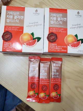 자연에온 가득담은 자몽 콜라겐 젤리스틱 2BOX — 5점을 준 리뷰어가 2020년 12월 올린 사용 사진
