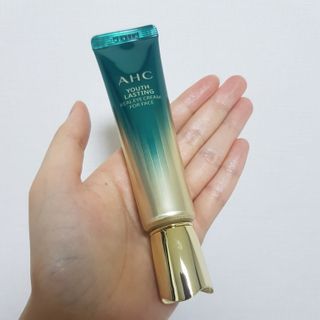 [NEW 탄력유턴 아이크림] AHC 유스 래스팅 리얼 아이크림 포 페이스 — 4점을 준 리뷰어가 2021년 3월 올린 사용 사진