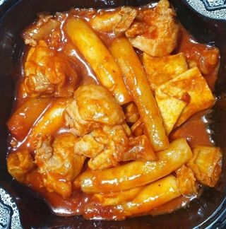 한성기업 무볼레 닭떡볶이+해물떡볶이 2종 세트 — 5점을 준 리뷰어가 2021년 10월 올린 사용 사진