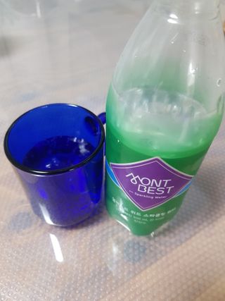 몽베스트 Montbest with Sparkling water Plain 20병 — 5점을 준 리뷰어가 2021년 11월 올린 사용 사진