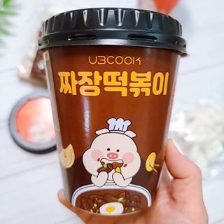 유비쿡 컵떡볶이 매운컵떡볶이2개/ 짜장컵떡볶이 2개  총 4개세트 — 5점을 준 리뷰어가 2021년 5월 올린 사용 사진