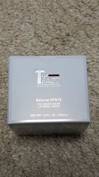 The Fact 더 팩트 내추럴 에스에프엔 에이틴 시니어 크림 — 5점을 준 리뷰어가 2021년 3월 올린 사용 사진