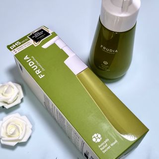[후르디아] 아보카도 약산성 비건 여성 청결제 — 5점을 준 리뷰어가 2022년 3월 올린 사용 사진
