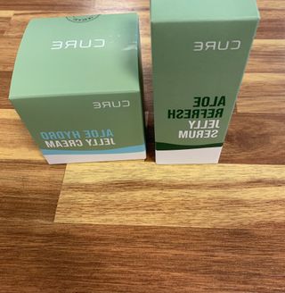 김정문알로에 큐어 큐어 알로에 리프레쉬 젤리 세럼, 큐어 알로에 하이드로 젤리 크림 — 5점을 준 리뷰어가 2021년 3월 올린 사용 사진