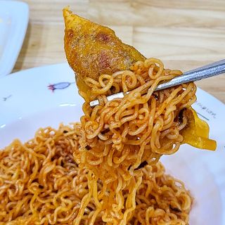 한만두 진한 해물맛 짬뽕만두 1kg — 5점을 준 리뷰어가 2021년 4월 올린 사용 사진
