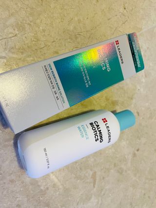 리더스코스메틱 리더스 카밍 바이오틱스 에센스 워터 — 5점을 준 리뷰어가 2021년 9월 올린 사용 사진
