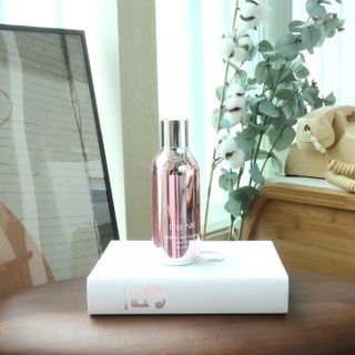 Re:NK 리엔케이 핑크 볼륨 래디언스 컬러크림 — 5점을 준 리뷰어가 2021년 7월 올린 사용 사진