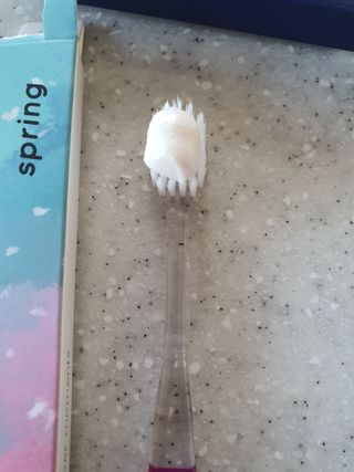 에브리모먼트 에브리 모먼트 칫솔 Every moment toothbrush — 5점을 준 리뷰어가 2022년 2월 올린 사용 사진