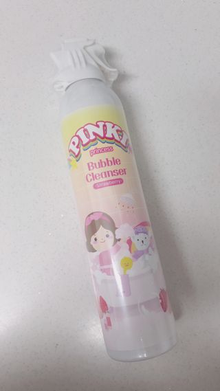 주식회사 권브라더스 [권브라더스] 목욕놀이 필수템, 핑키공주 유아버블클렌저 300ml 대용량 몽글몽글 구름 속 딸기향 — 5점을 준 리뷰어가 2022년 1월 올린 사용 사진
