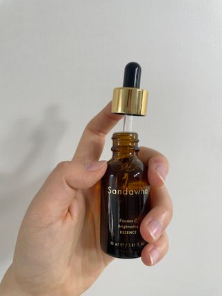 스킨큐어 산다화 비타민c 화이트닝 에센스 30ml — 5점을 준 리뷰어가 2023년 10월 올린 사용 사진