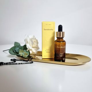 스킨큐어 산다화 비타민c 화이트닝 에센스 30ml — 5점을 준 리뷰어가 2023년 8월 올린 사용 사진