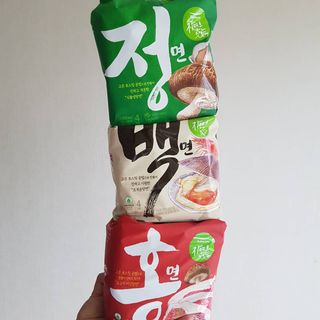 [풀무원] 자연은맛있다 정면, 백면, 홍면  세트 — 5점을 준 리뷰어가 2021년 4월 올린 사용 사진