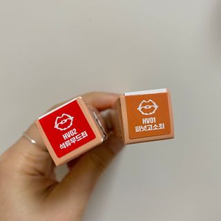[블랙루즈]하프앤하프틴트 10종 中 택1+랜덤1 — 5점을 준 리뷰어가 2021년 2월 올린 사용 사진
