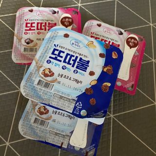 남양유업 또깍 접어 떠먹는 불가리스 2종 — 4점을 준 리뷰어가 2021년 1월 올린 사용 사진