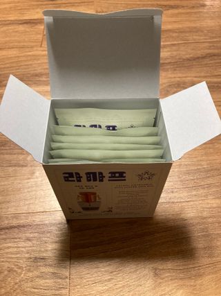 라까프 베트남 핀 커피 드립백 7개입 — 4.5점을 준 리뷰어가 2022년 9월 올린 사용 사진