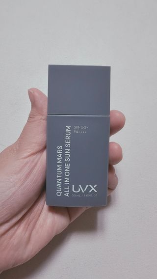 UVX 퀀텀 마스 올인원 선세럼 — 3.5점을 준 리뷰어가 2024년 2월 올린 사용 사진