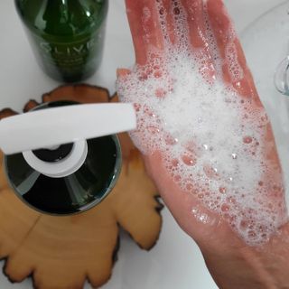 올리브 오일 스킨케어 컴퍼니 [OOSC] 향기로운 보습 로즈 제라늄 바디워시 500ml — 5점을 준 리뷰어가 2021년 4월 올린 사용 사진