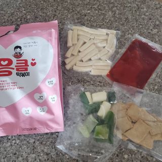 응큼떡볶이 — 5점을 준 리뷰어가 2021년 3월 올린 사용 사진