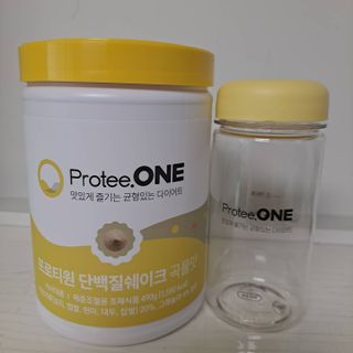 프로티원 단백질쉐이크 곡물맛 2주분 1통+보틀 — 5점을 준 리뷰어가 2021년 4월 올린 사용 사진