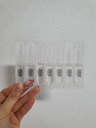 유니베르소 산소앰플 7일 집중케어 앰플 — 5점을 준 리뷰어가 2021년 7월 올린 사용 사진