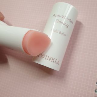 트윙클라 안티링클 샤이닝 멀티밤 — 5점을 준 리뷰어가 2022년 6월 올린 사용 사진