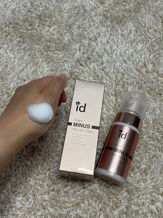 아이디플라코스메틱 아이디 브이로직 마이너스 필링 토너 110ml — 5점을 준 리뷰어가 2022년 5월 올린 사용 사진