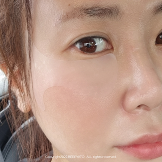 원에이드 알로에사포나리아 투명 골프패치 & 원에이드 하이드로겔 스포츠패치 — 5점을 준 리뷰어가 2022년 8월 올린 사용 사진