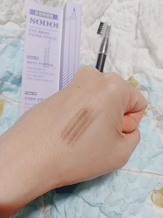 [MONDRAW] 몬드로우 POPBROW 크래용 아이브로우 색연필 타입 — 5점을 준 리뷰어가 2022년 4월 올린 사용 사진