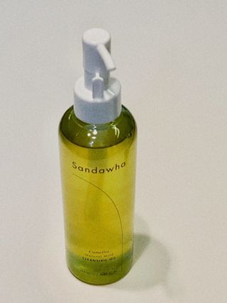 스킨큐어 산다화 순한 클렌징 동백 오일 200ml — 5점을 준 리뷰어가 2023년 3월 올린 사용 사진