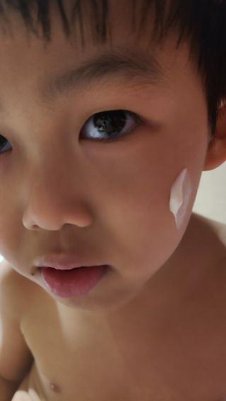 mom e 맘이 내추럴 베이비 케어 샴푸앤바스+로션 — 5점을 준 리뷰어가 2021년 1월 올린 사용 사진