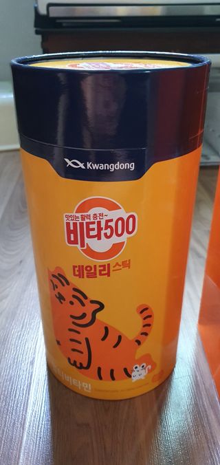 광동생활건강 프리 [광동] VB와 VC를 함유한 멀티 비타민 비타 500 데일리 스틱 180포 — 5점을 준 리뷰어가 2022년 6월 올린 사용 사진