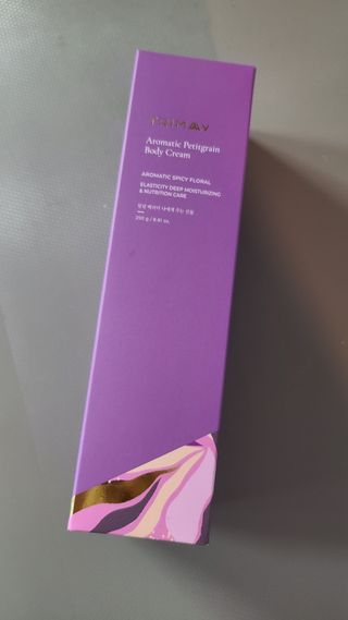 트리마이 주름개선 기능성의 퍼퓸 바디케어, 힐링 베리어 바디크림 3종 택1 — 5점을 준 리뷰어가 2022년 10월 올린 사용 사진