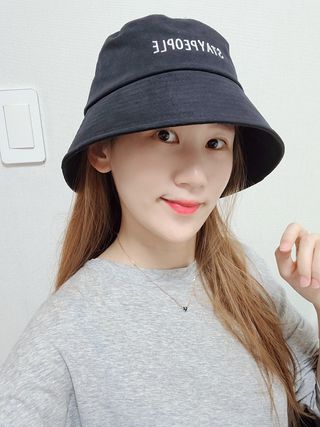[스테이피플] STAYPEOPLE BUCKET HAT (BLACK) — 5점을 준 리뷰어가 2022년 9월 올린 사용 사진