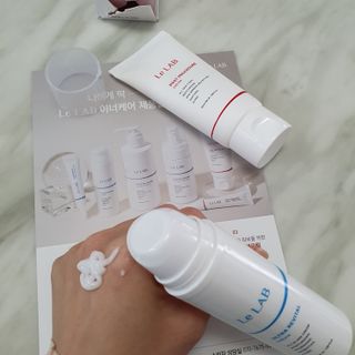 르랩 포스트 프로시져 피부과 재생크림, 울트라 리바이탈 Y존 보습크림 50ml SET — 5점을 준 리뷰어가 2022년 12월 올린 사용 사진
