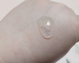 나우 [리브엠] 화해 1등 수분앰플 , 엑소코어 워터풀 텐션 앰플 — 5점을 준 리뷰어가 2023년 6월 올린 사용 사진