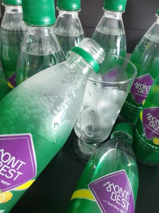 몽베스트 Montbest with Sparkling water Lemon OR Lime 20병(랜덤) — 5점을 준 리뷰어가 2022년 8월 올린 사용 사진