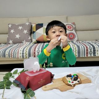 마미요 대용량 플레인 아기물티슈 베이직 캡형 100매 * 10개 — 5점을 준 리뷰어가 2022년 12월 올린 사용 사진
