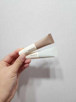 [후르디아] 올리브영 착한보습 비건 립버터 2종 — 5점을 준 리뷰어가 2022년 12월 올린 사용 사진