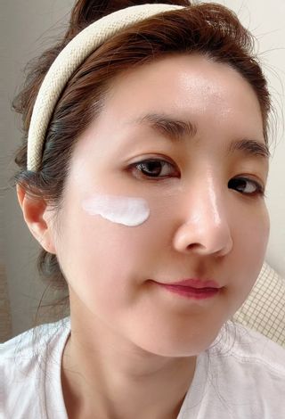MF[스킨1004] 마다가스카르 센텔라 히알루-시카 워터핏 선세럼 50ml — 5점을 준 리뷰어가 2024년 5월 올린 사용 사진