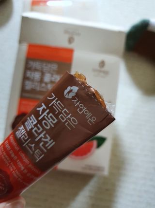 자연에온 가득담은 자몽 콜라겐 젤리스틱 2BOX — 5점을 준 리뷰어가 2020년 12월 올린 사용 사진