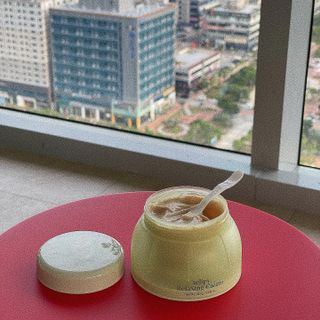 카오리온코스메틱스 사카로미세스와 시카의 만남        릴리피 릴렉싱 크림 진정한 탄력을 경험해보세요 — 4점을 준 리뷰어가 2021년 6월 올린 사용 사진
