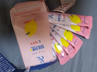 비타앤C 레몬맛, 망고맛 — 5점을 준 리뷰어가 2021년 6월 올린 사용 사진