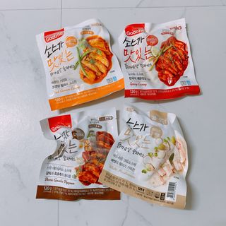 굽네몰 [굽네] 소스가 맛있는 닭가슴살 슬라이스 4종 — 5점을 준 리뷰어가 2021년 4월 올린 사용 사진