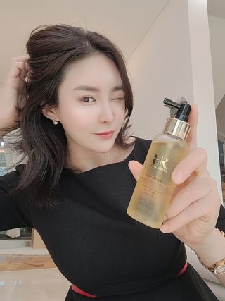 레베코코 골든드립 헤어로스앤 스칼프 토닉 64 — 5점을 준 리뷰어가 2021년 11월 올린 사용 사진