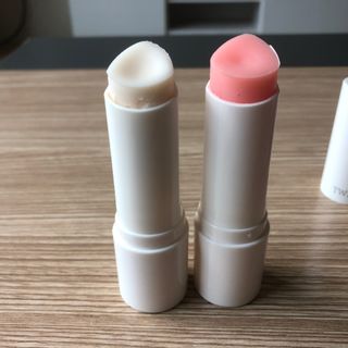 [트윙클라] 안티멜라 수딩 워터밤+안티링클 샤이닝 멀티밤 — 4.5점을 준 리뷰어가 2022년 8월 올린 사용 사진