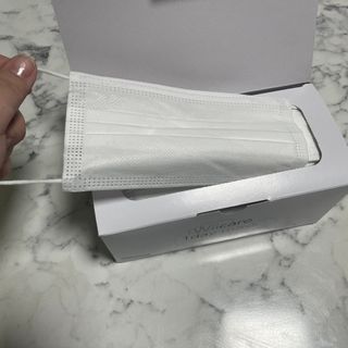위케어 원데이 덴탈마스크 50매 화이트 대형 국내생산 — 4점을 준 리뷰어가 2021년 2월 올린 사용 사진