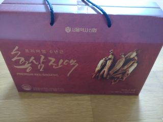 서울약사신협_프리미엄 6년근 홍삼진액_70mlx30포 — 5점을 준 리뷰어가 2021년 2월 올린 사용 사진